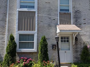 18 Nassau Ct, Reading, PA 19607