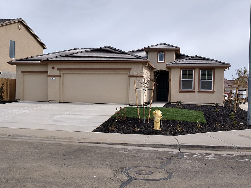 1st image of 843 White Oak Dr