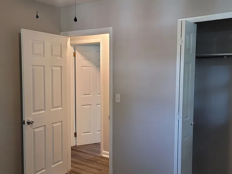 4345 Leslie St — Photo 10
