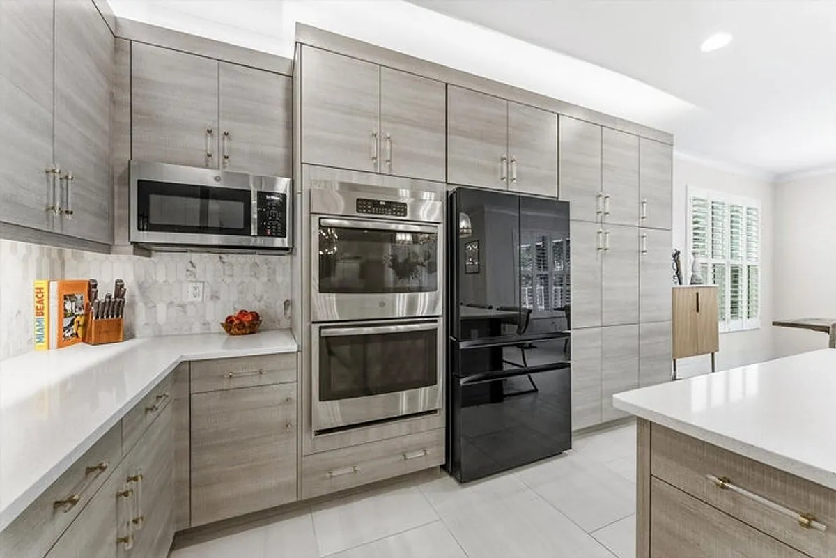 Building Photo - 15398 Sandy Beach Ter