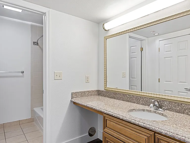 Kilgore Apartments (ANR Kalamazoo LDHA, LLC) — Photo 23