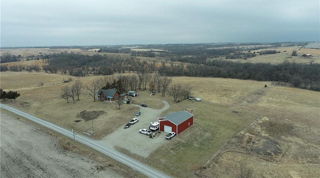 4825 NE Liberty Rd, Pattonsburg, MO 64670 Zillow