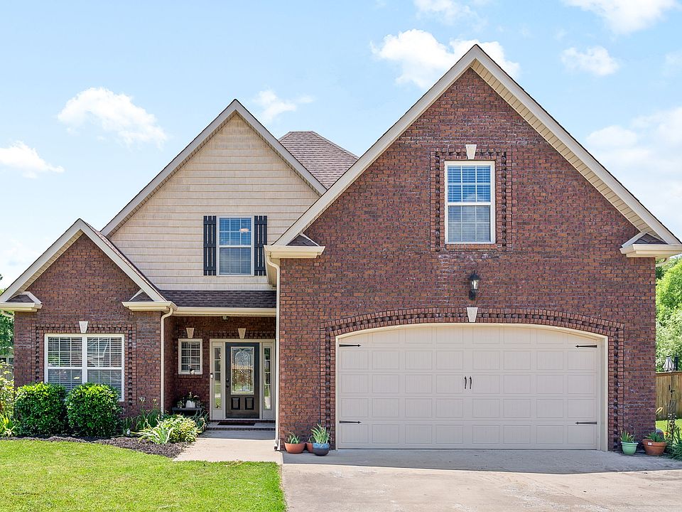 1st image of 433 Sedgwick Ln