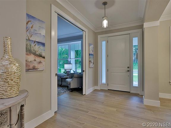 2nd image of 1400 Saxon Dr