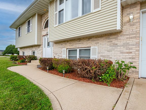 5th image of 3073 Ramblewood St