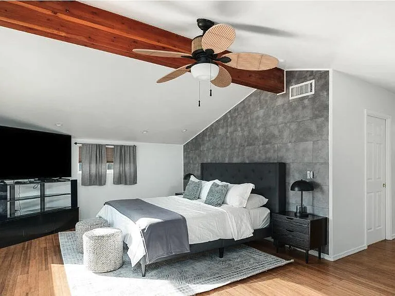 8620 E San Miguel Ave — Photo 2