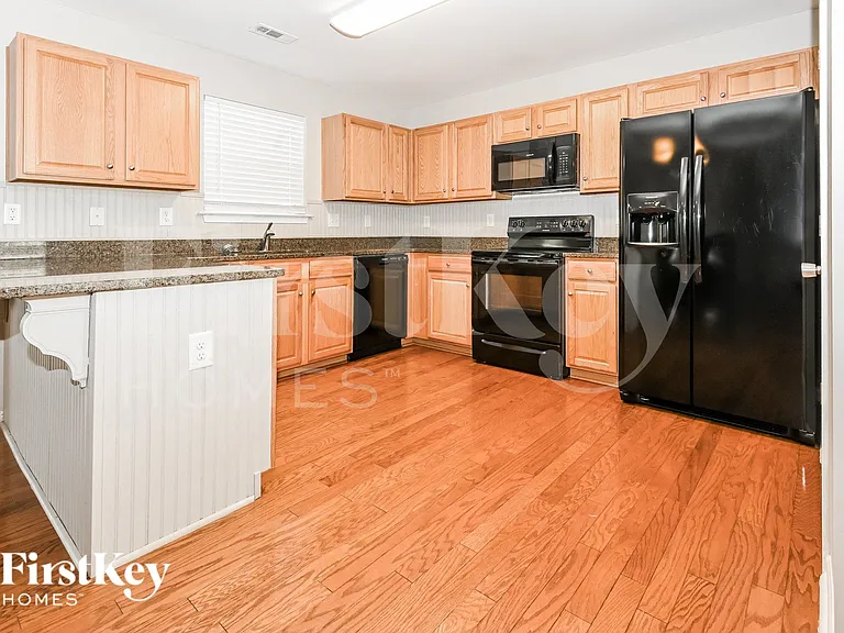 123 Elba Dr — Photo 7
