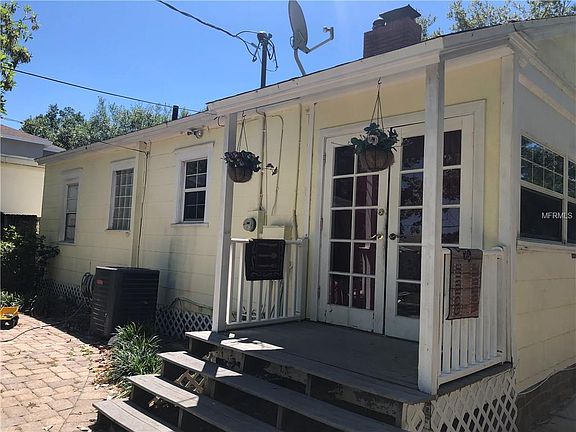 3rd image of 637 W King St