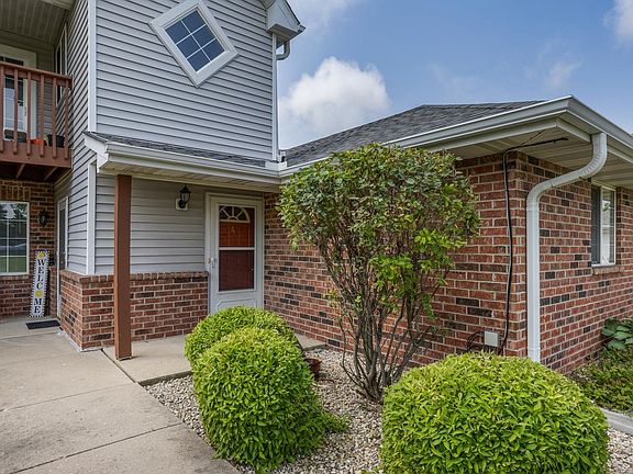 4th image of 181 W Aspen Ct Unit 4