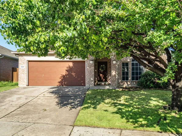 8629 Rainy Lake Dr, Fort Worth, TX 76244