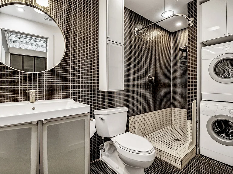 2514 Abercorn St #205 — Photo 17
