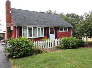 26 Sunset Dr, Shelton, CT 06484