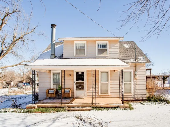 227 S 2nd St, Waukomis, OK 73773