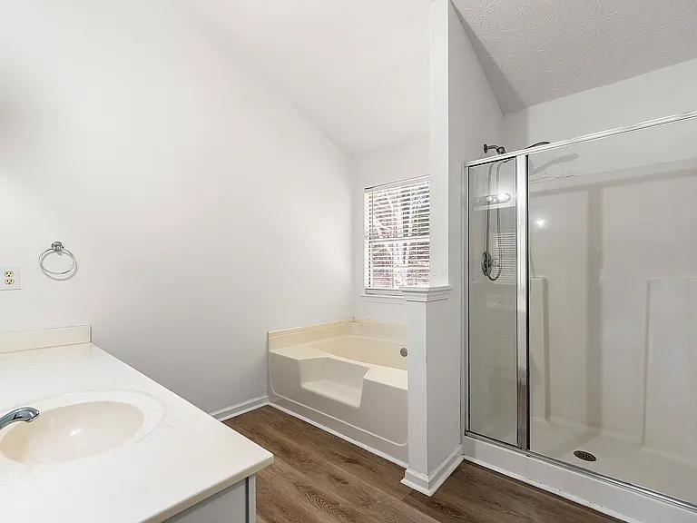 1450 Wilkes Crest Dr — Photo 12