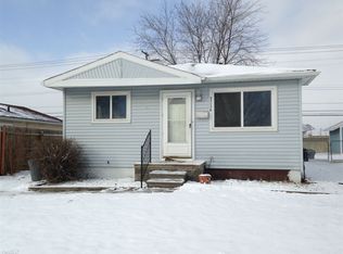 27179 Winslow Ave, Warren, MI 48092