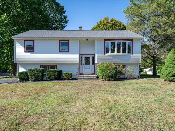 53 Friendly Road, Mahopac, NY 10541