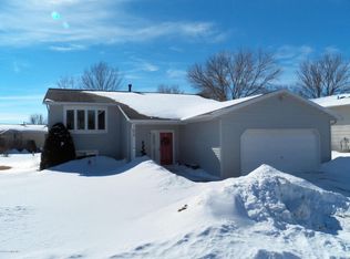 858 25th St SE, Rochester, MN 55904