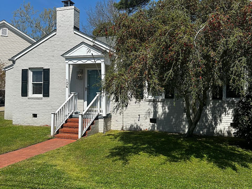 1st image of 104 Pembroke Cir