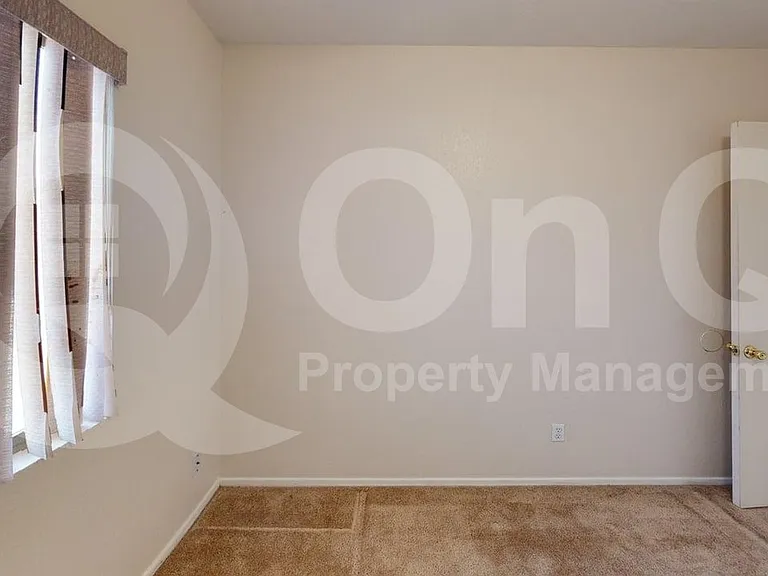 1710 E South Mountain Ave — Photo 12