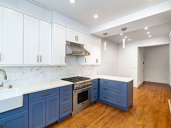 3rd image of 205 W 89th St APT 4L