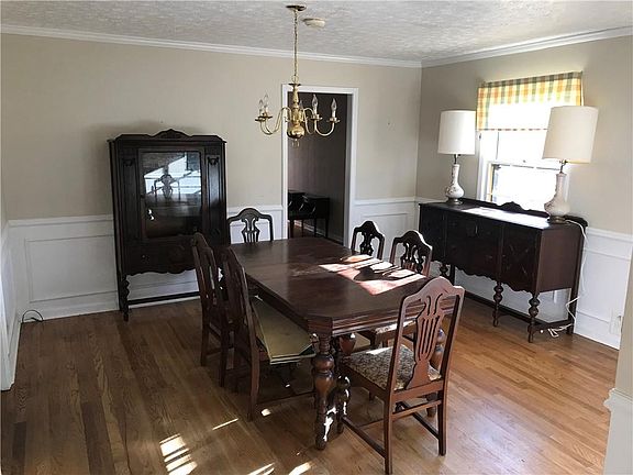 5th image of 4445 Oakland Ct