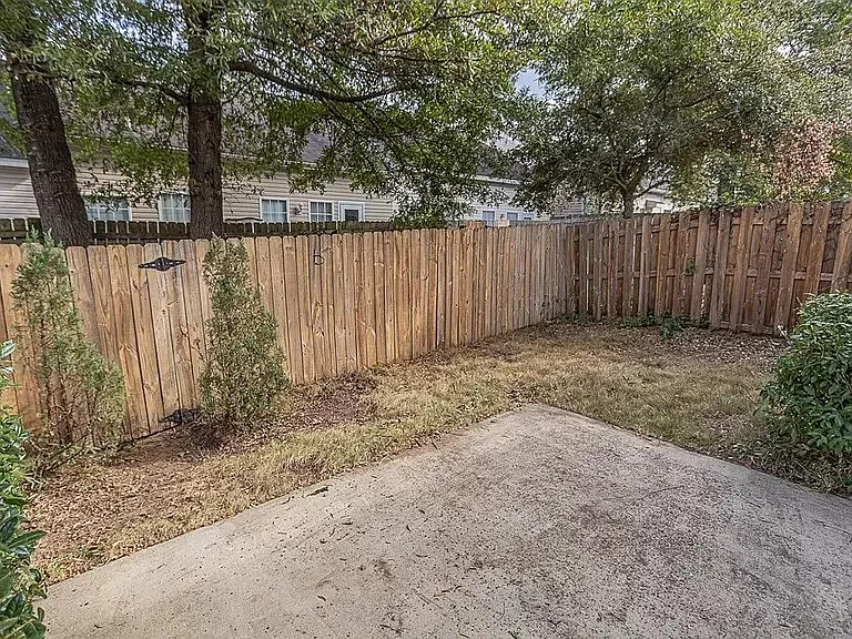2014 Helmsdale Ln — Photo 31
