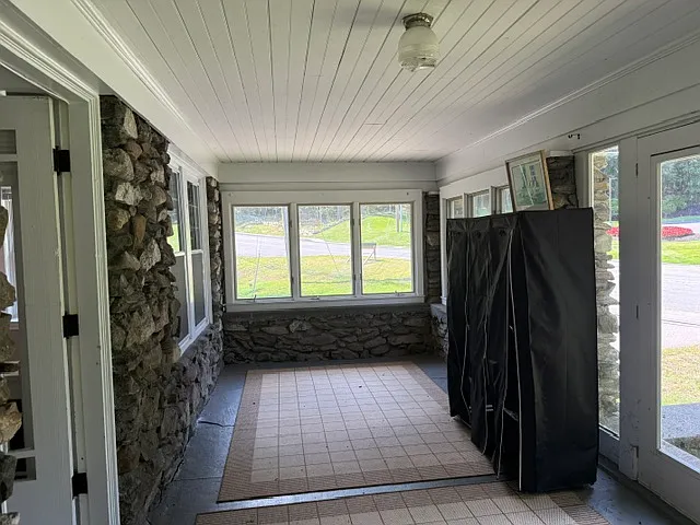 Enterprise Dr — Photo 16