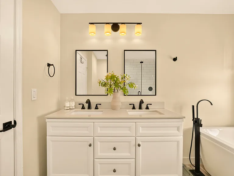 7630 Topiary Ave — Photo 27