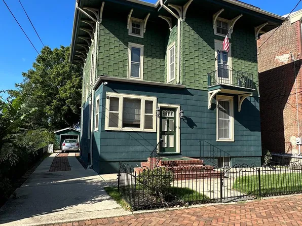 311 E Union St, Burlington, NJ 08016