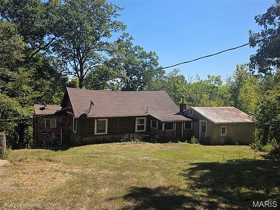 3rd image of 262 Collins Ln
