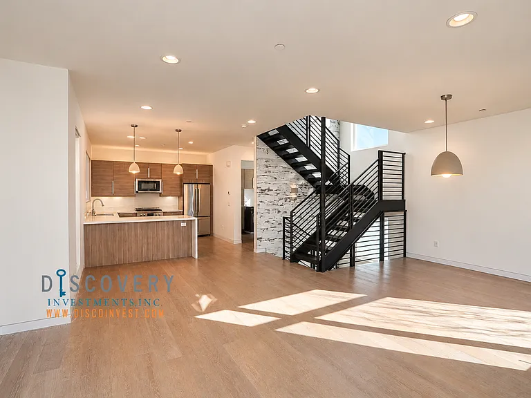 3235 Louise St #C — Photo 21