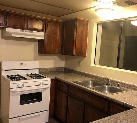 5th image of 2427 S Fern Ave #34