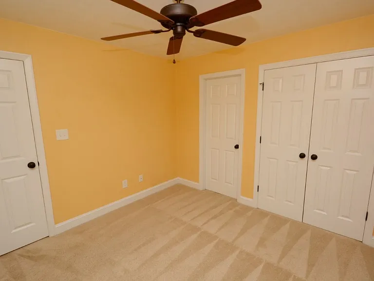 2216 E Berrie Cir — Photo 36
