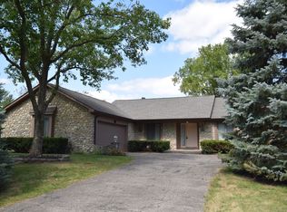 909 Ironwood Dr, Carmel, IN 46033