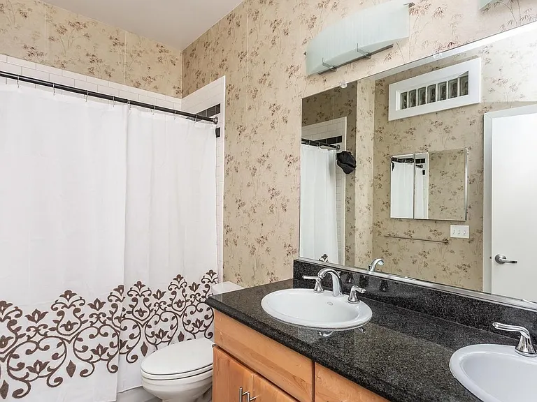 22 S Howard St #601 — Photo 11
