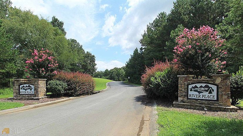 2nd image of 182 River Place Dr NW