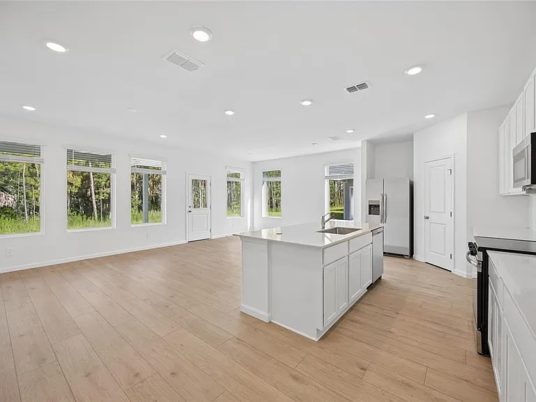 5087 Loggia Ln — Photo 3