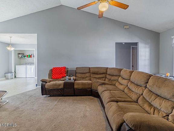 5th image of 116 Sycamore Dr