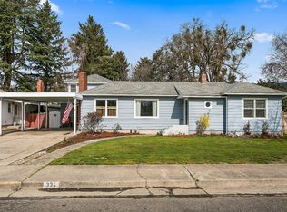 334 NE B St, Grants Pass, OR