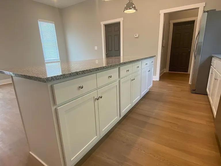 255 Bailey Street — Photo 3