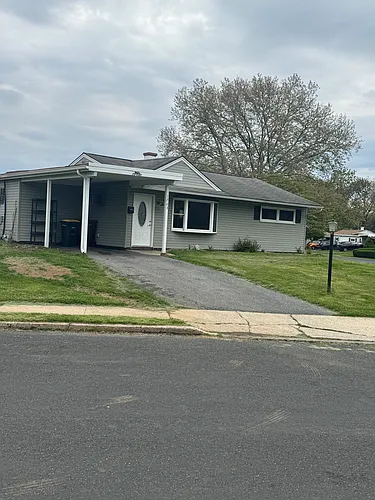 1203 Echo Dr Photo 1