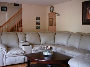 24 Scotland Ave, Edison, NJ 08817