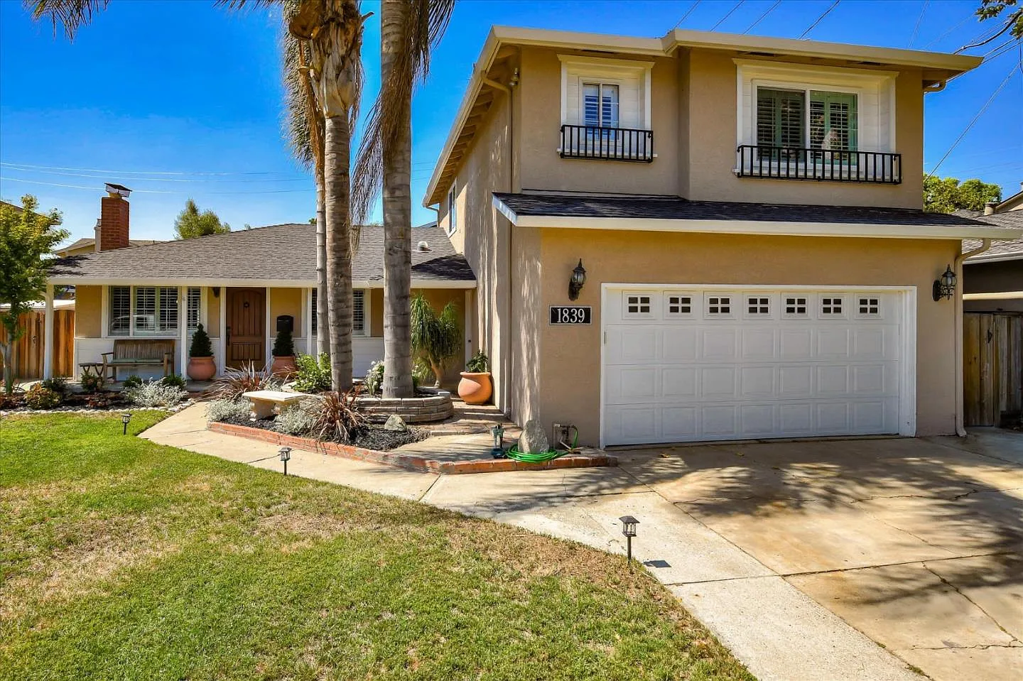 1839 Tioga Way photo 1