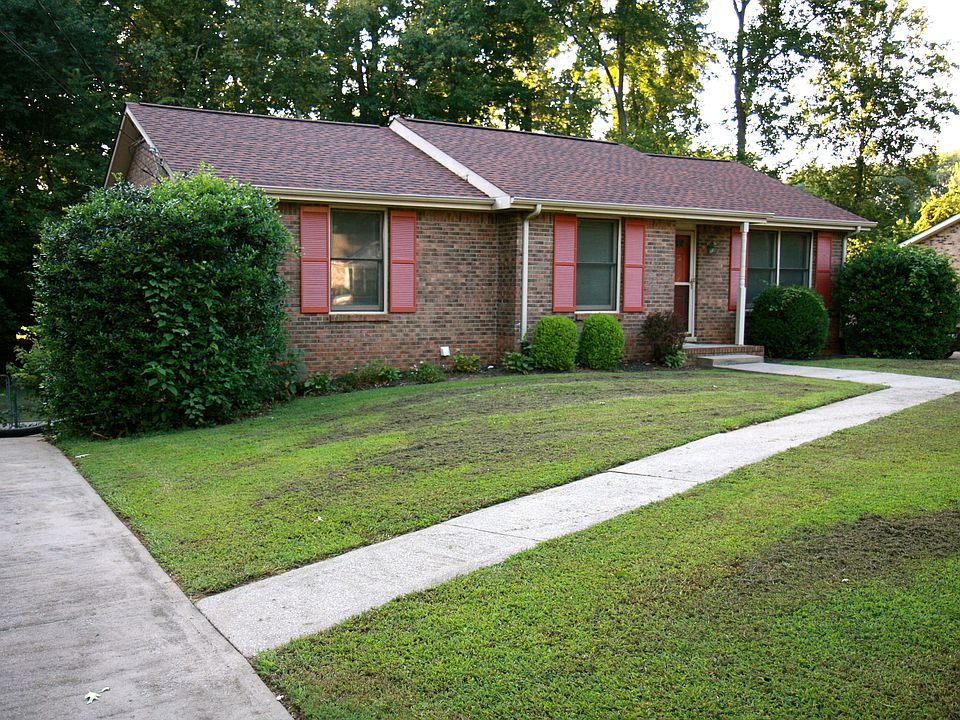 1st image of 170 W Regent Dr