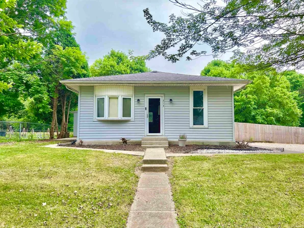313 W Aleck St, Converse, IN 46919