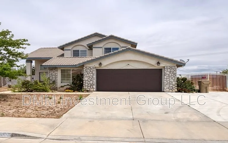 14570 Stone Creek Trl #1-5 — Photo 1