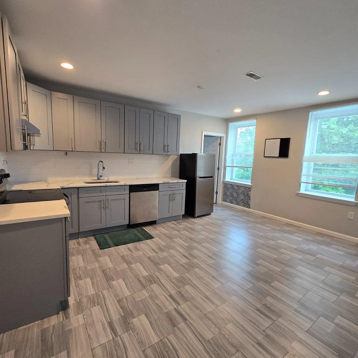 1 bed, 1.0 bath, 700 sqft, $1,700 — Photo 1