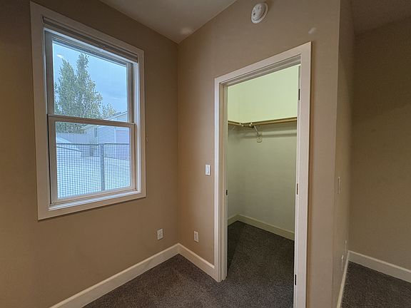 2nd image of 1926 NW Overton St #1