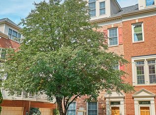 1053 N Stuart St, Arlington, VA 22201