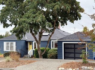 2628 37th Ave W, Seattle, WA